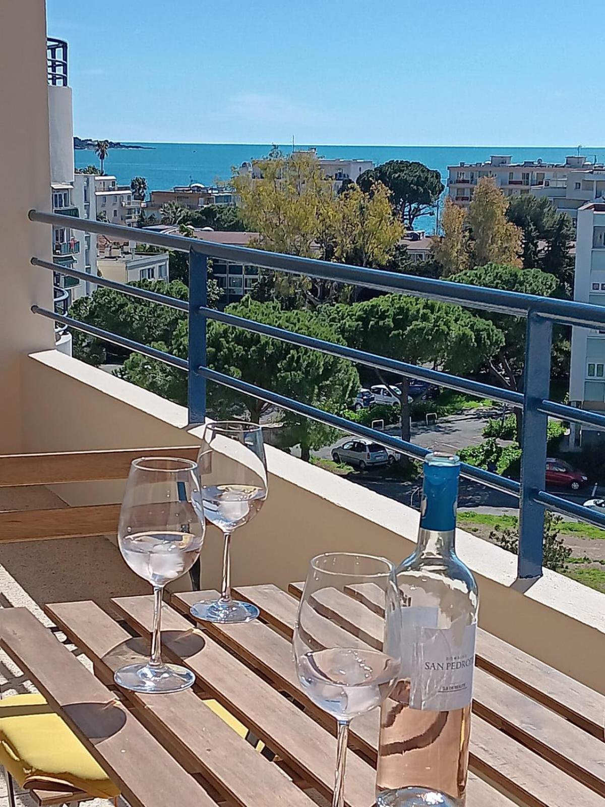 3 Pieces Vue Mer - Clim - 5 Min De La Plage A Pied Antibes Esterno foto